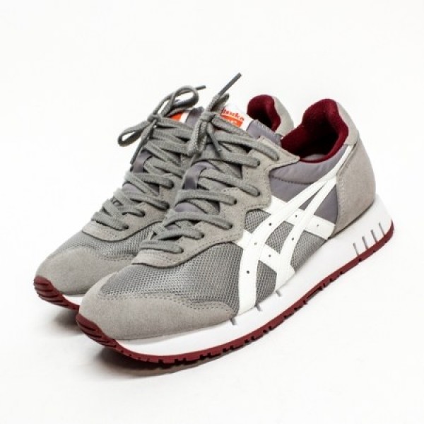 รองเท้าผ้าใบ Onitsuka Tiger X-CALIBER